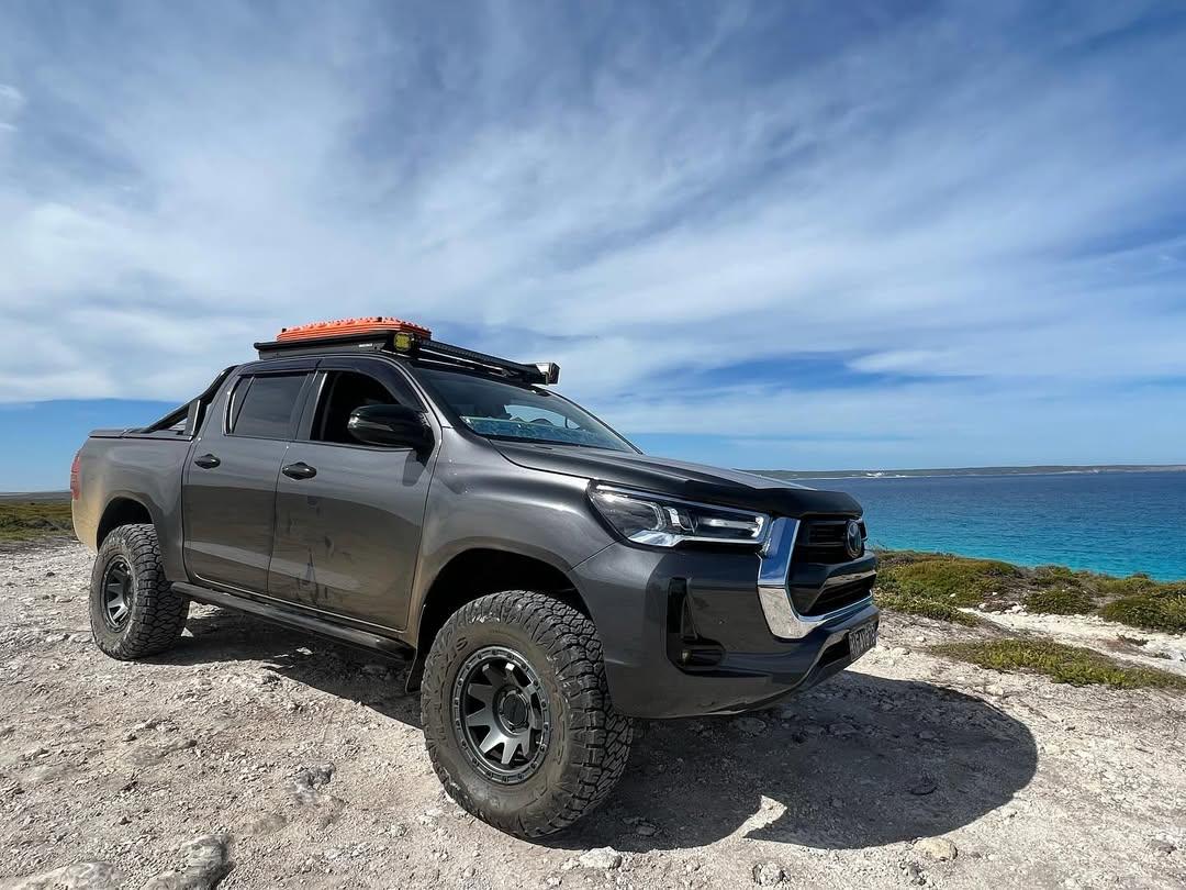 Toyota Hilux N80 and Fortuna